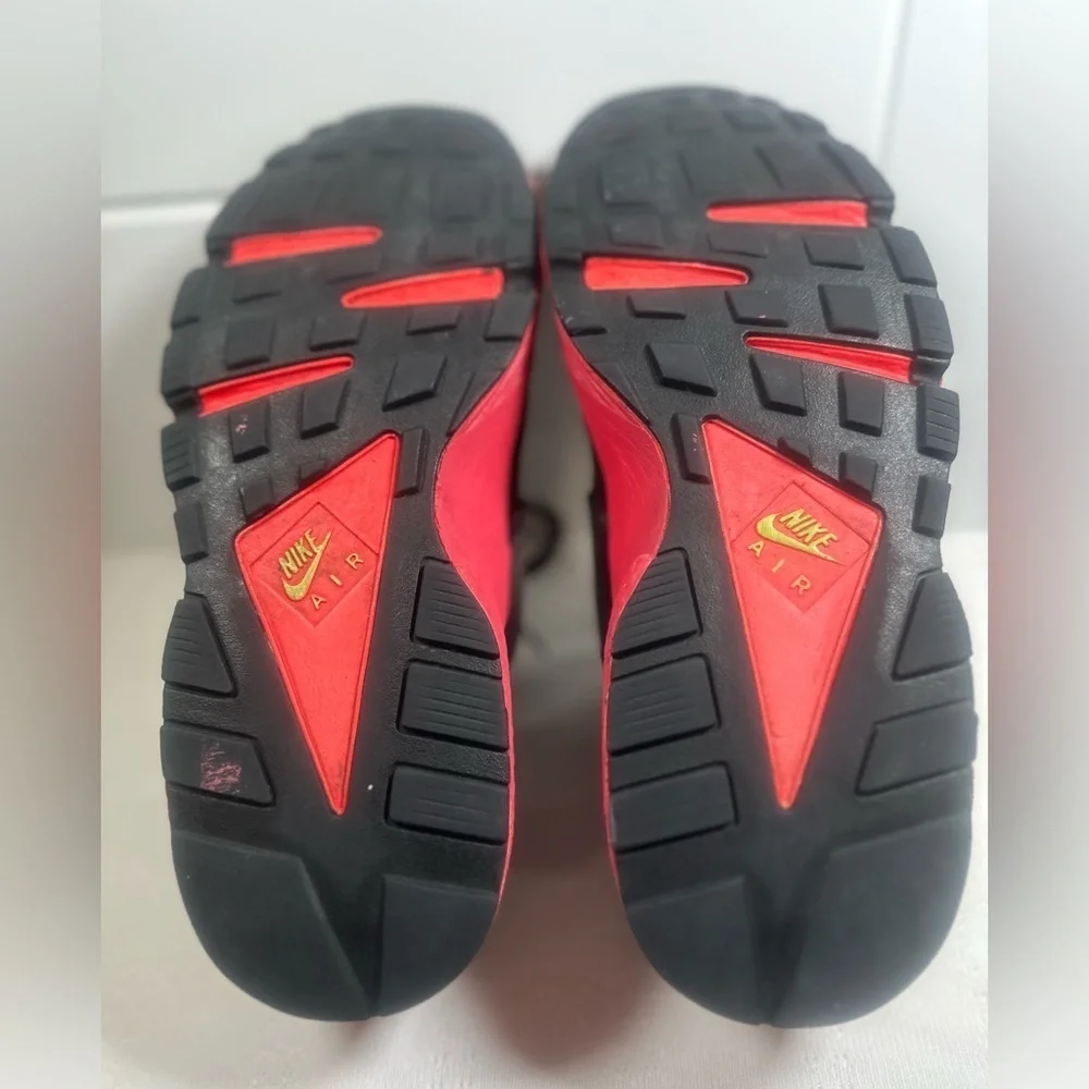 Nike Air Huarache Hyperpunch